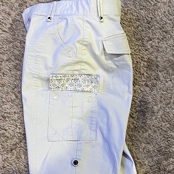 Capris and Knee High Pocket Pants Sz 4 - Picture 6 of 7